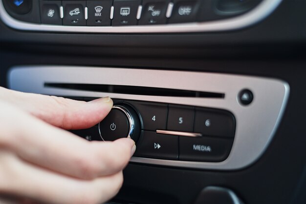 Настройка Bluetooth на магнитоле: пошаговая инструкция для начинающих