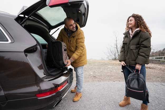 Где расположен предохранитель заднего хода в Volkswagen Polo и как его определить